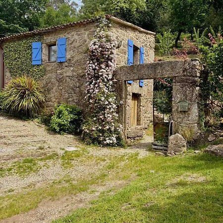 Chalet Entrerobles - Casina Cereixa La Caniza