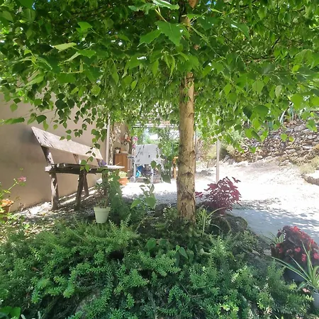 Entrerobles - Casina Cereixa La Caniza