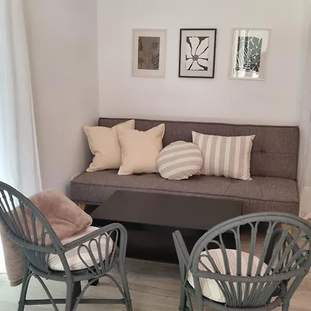 Chalet Entrerobles - Casina Cereixa La Caniza